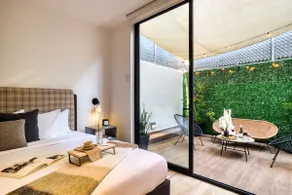 Stunning Apt w/a Terrace | Rooftop+Gym+Game Room - Image 2