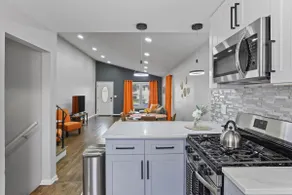 Kaleidoscope: 4 BR, 2BA - Image 3
