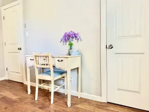 Grandma’s House | Cozy & Close - Image 3