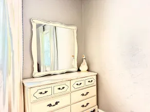 Grandma’s House | Cozy & Close - Image 5