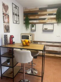 Apartment with private bathroom - Image 2