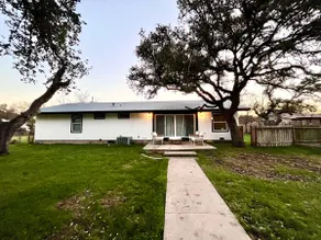 BTX Modern Farmhouse - Image 2