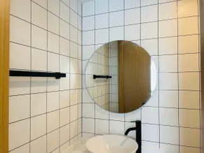Charming 1 bedroom apartment, walk to beach, high speed internet, shared office - Image 5