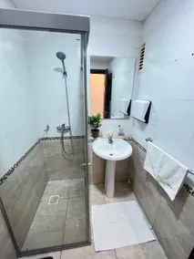 Shopping del Sol Apartment - Image 5