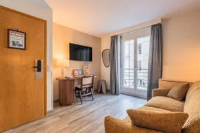 Modern Suite - AC 1BR/4P - Geneva - Image 2