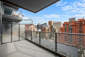 Tom Ford Suite• Incredible Views • Parking - Image 5