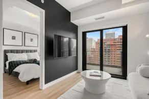Tom Ford Suite• Incredible Views • Parking - Image 3