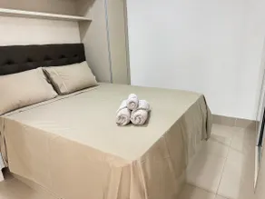Studio with 2 beds, central air - Image 4