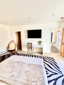 Home Away from Home - Image 4