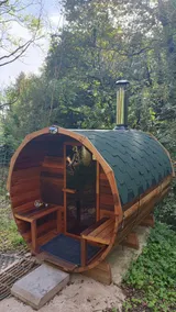 Stream-side cabin and sauna - Image 2
