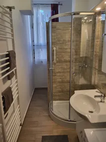 Akvamarin Downtown Apartman - Image 5