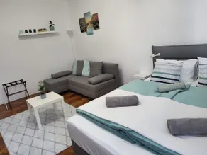 Akvamarin Downtown Apartman - Image 3