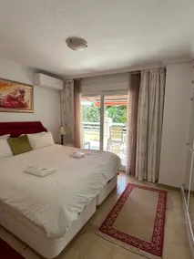 Prime 5 BR in Marbella Center - Image 4
