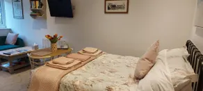 The Snug - Image 3