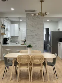 Squirrel Hill Modern & Cozy 3BR/2BA Retreat - Image 2