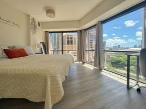 1BR Downtown Spacious w/Parking - Image 1