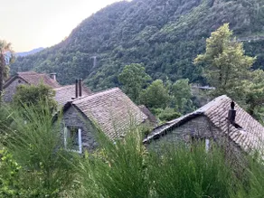 Rustico dans charmant hameau vue lac Verzasca - Image 4