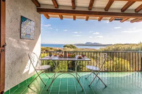 Le Dalie With Shared Pool - Happy Rentals - Image 3
