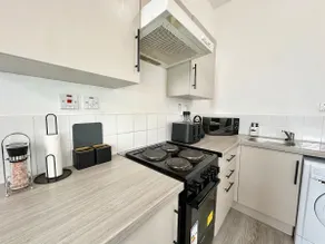 City Centre - Long Stay Ready LuxeSuites 2BR - Image 5