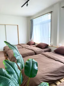 12 minutes on foot from Beppu Station | 110㎡ private rental with beds for 11 people | Free parking for 2 cars, 2 minutes on foot to the hot spring - Image 3