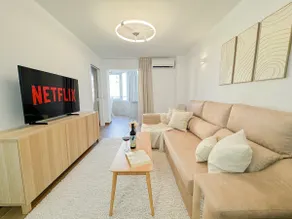 Bright Flat 1 min from Beach with parking - Image 4
