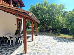 Flory - Apartment with pool - Image 2