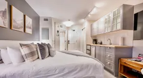 Central Studio/Pool/Hot Tub/Gym - Image 3