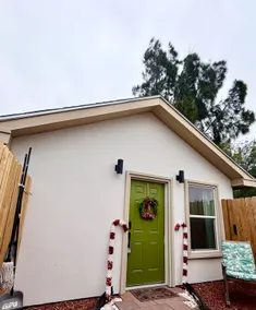 Comfortable suite, centrally located - Image 2