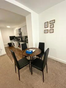 Cosy 1BR in Failsworth - Secure Parking & WiFi - Image 5