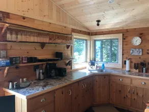Sue's Small and Sweet Cabin - Image 5