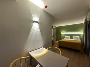Give Yourself a Chance with This Wonderful Room in the Center - Image 5