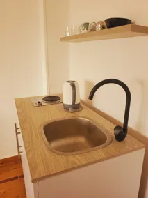 Bright cozy studio apartment - Image 4