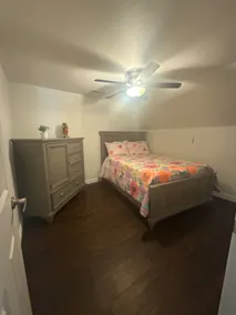 Spacious 5BR Home | Sleeps 10 - Image 2