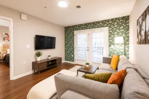 2bd,2ba W/ Queen Beds| Quiet, Cozy Wilm Stay - Image 2
