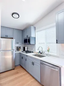 New Smart 3BR Home | In-Unit Laundry | Intern Deal - Image 4