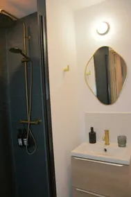 City center studio - Image 5