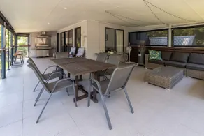 Le Norfolk - Pacific Palms Holidays - Image 5
