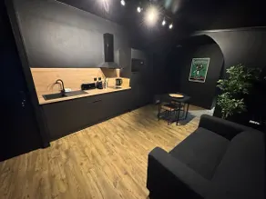 L'Affiche: Movie Theater Room, Downtown - Image 3