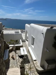 Mykonos town love nest - Image 5