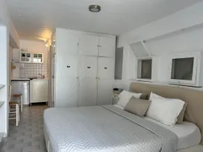 Mykonos town love nest - Image 2