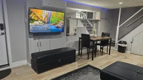 Lofty Cozy Suite - Image 2