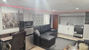 Lofty Cozy Suite - Image 5