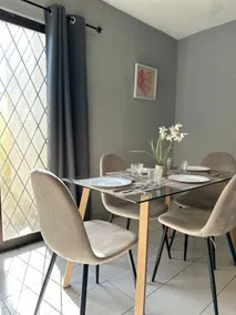 New! Central/Beach House + WiFi | Sleeps 10 - Image 4