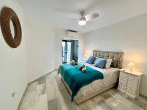 Elegant Coastal Escape - Image 5