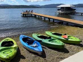 Blue Heron Lakehouse: Lush Waterfront Oasis on Lake Sammamish Near Seattle - Image 2