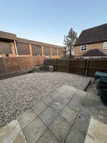 Northampton 2 King Bed SKY TV Driveway Earls Barton - Image 4