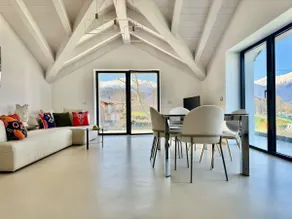 Top floor design apt, 3bd, 2bt! - Image 4
