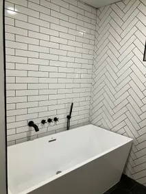 Stylish Convenience For Small or Big Groups - Image 2