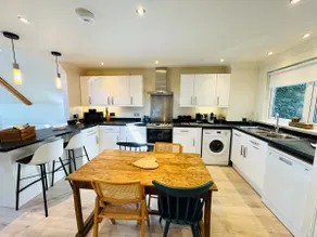 NEW * Beachside* - Luxury 3 bed home Ventnor Beach - Image 5
