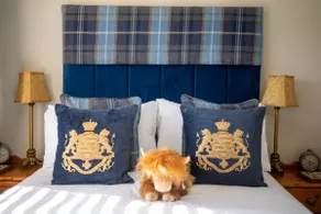 Royal Apartment - Image 2